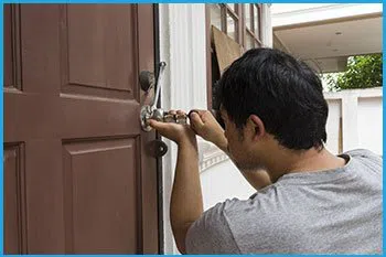 Lock Locksmith Services San Antonio, TX 210-780-7309 - 16-emergency-locksmith-opening